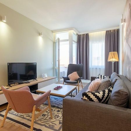 Vitosha Blvd Luxury 2-Bedroom, 2-Bathroom With Balcony Sofia Exteriör bild